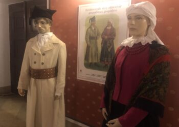 Sandomierz: Ludowo i modnie.