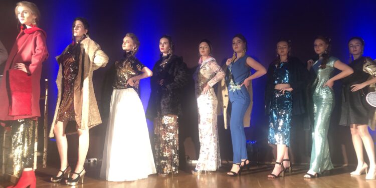 Sandomierz: Ludowo i modnie.