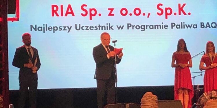 Grębów: F.H RiA z Orłem Orlen Paliwa