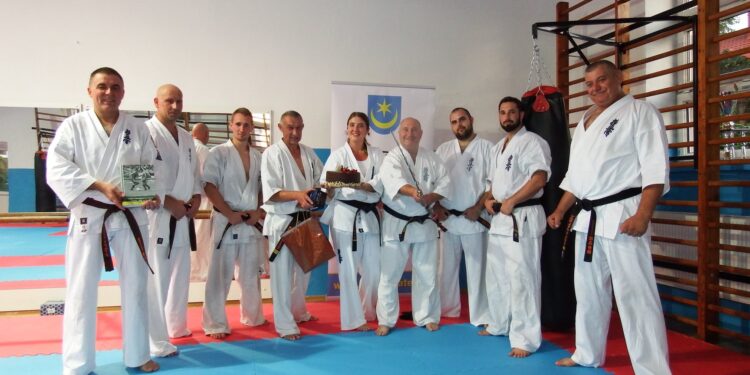 Tarnobrzeg: Przyjdź do Centrum Sztuk i Sportów Walki.