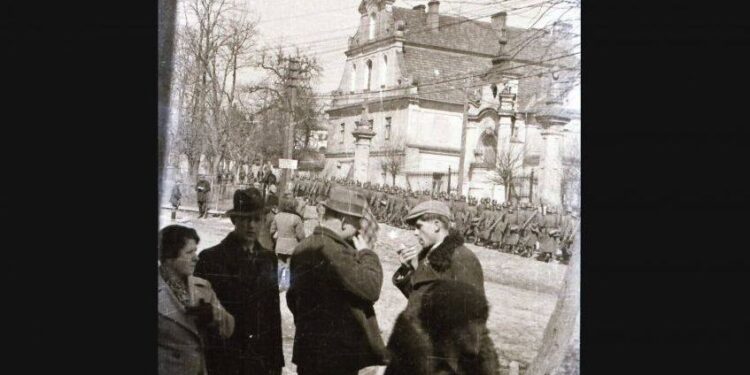 Sandomierz: Otwarcie wystawy 'Sandomierz w czasie okupacji’ w Zamku Królewskim.