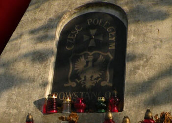 Stalowa Wola: Będą kwestować na rzecz ratowania zabytkowych nagrobków.