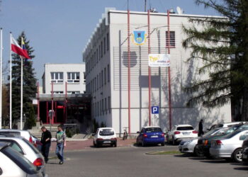 Mielec: Urzędnicy komentują w sieci.