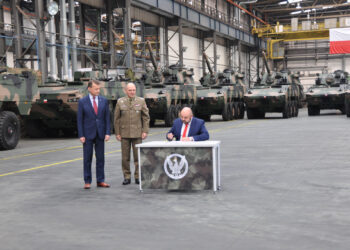 Stalowa Wola: HSW podpisała umowę na kolejne RAKi.