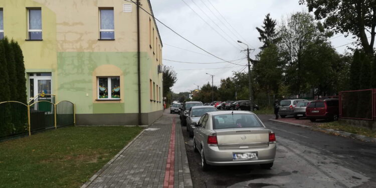 Kolbuszowa: Ulica Kolejowa do naprawy