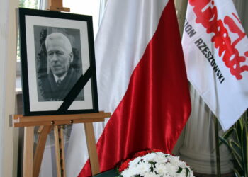 Region: Księga kondolencyjna.