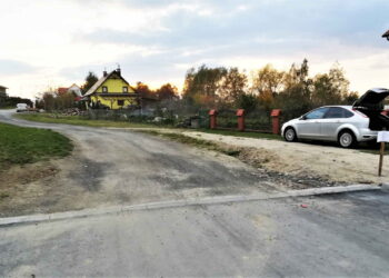 Mielec: Chcą lamp, chodnika i ścieżki rowerowej.