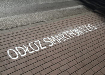 Mielec: Odłóż smartfon i żyj