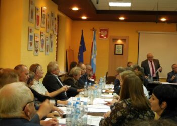 Dębica: Wyższe diety dla radnych gminy
