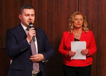 Święty Krzyż: Sanktuarium magnesem dla turystów