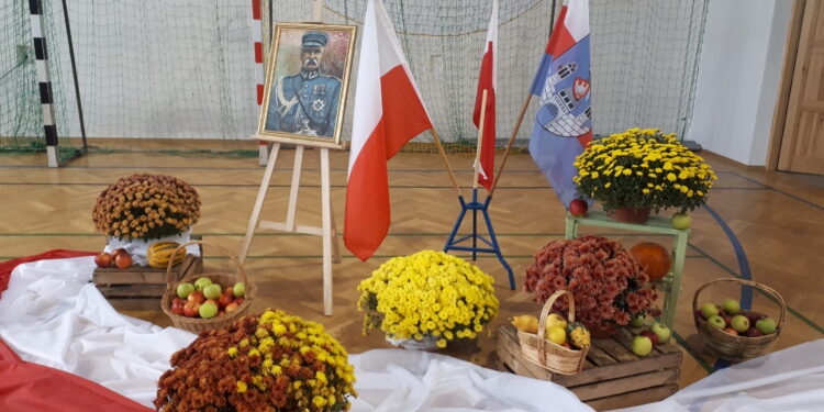 Sandomierz: Patriotycznie w „Czwórce”.