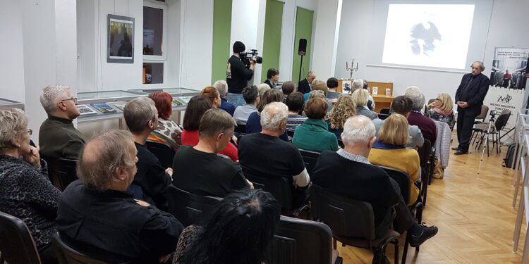 Tarnobrzeg. O prozie Czesława Schabowskiego.