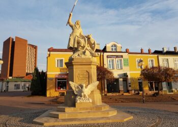 Tarnobrzeg. Symbol miasta odzyskał blask.