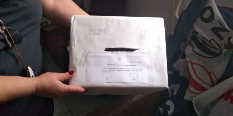 Mielec: W szpitalu trwa referendum