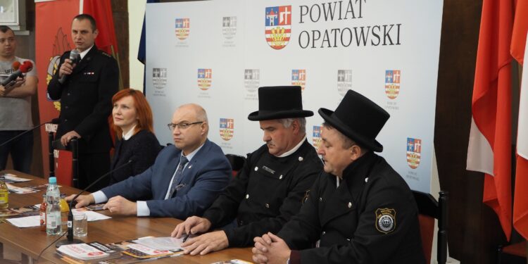 Opatów: Zaproś kominiarza