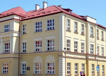 Nisko: Zakończył się I etap remontu sali gimnastycznej w LO