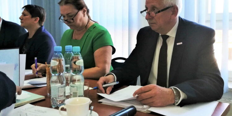 Kolbuszowa: Starostwo ‘zaciśnie pasa’