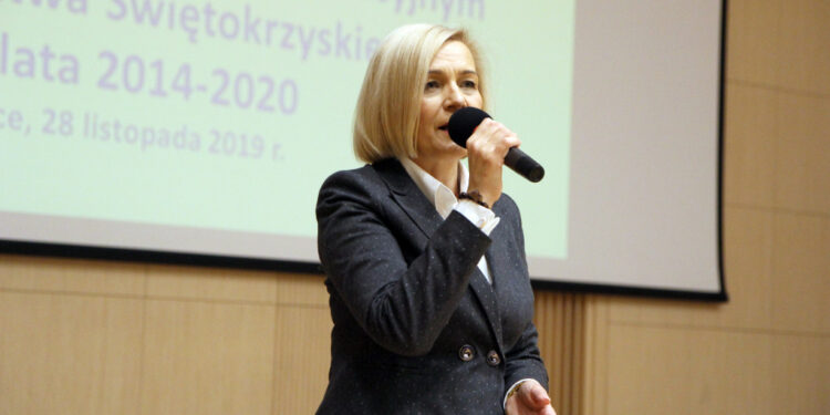 Region: Świętokrzyskie lepiej wydaje środki unijne