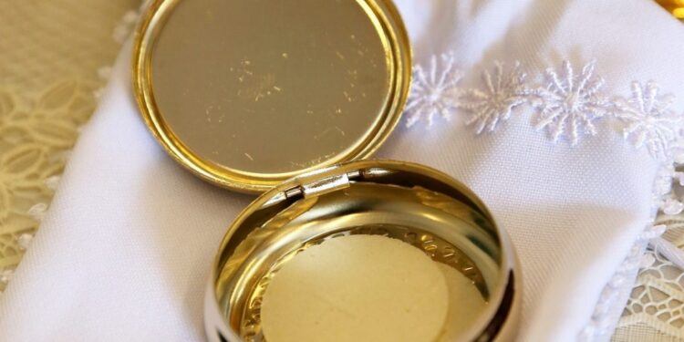 Mielec: Okradziony szafarz