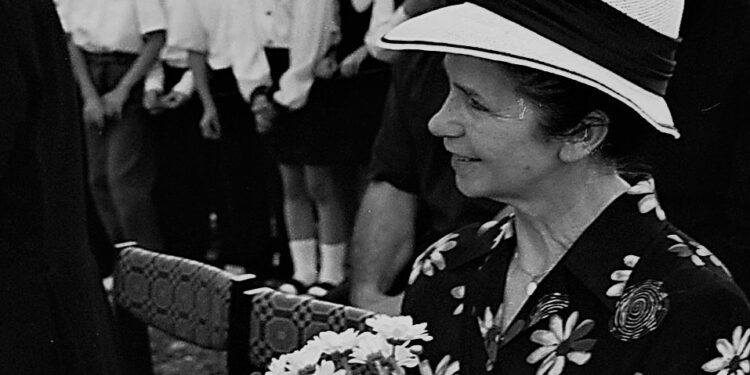Huta Komorowska: Odeszła bratanica kardynała