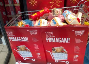 Sandomierz. Tarnobrzeg, Stalowa Wola: Zbiórka żywności „Tak. Pomagam!”.