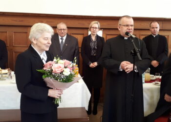 Sandomierz: Stulecie Wydawnictwa Diecezjalnego i Drukarni.