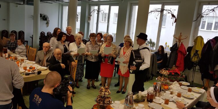 Tarnobrzeg. Spotkanie wigilijne w Domu Dziennego Pobytu.