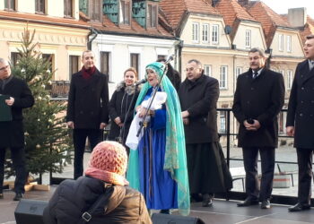 Sandomierz: II Miejska Wigilia na sandomierskim rynku.