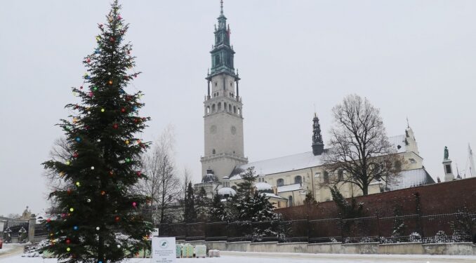 Region: Świętokrzyska choinka na Jasnej Górze