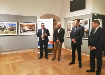 Sandomierz: 'Zamek Orawski, orawska kolejka leśna – skarby Słowacji’ w Zamku Królewskim.