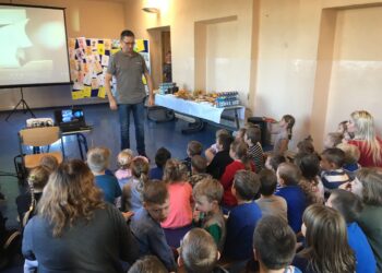 Głazów: Seans z sensem