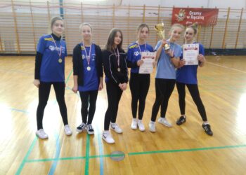 Niedźwice: Mistrzynie unihokeja