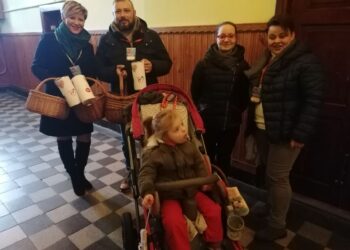 Tarnobrzeg. Licytacja charytatywna na antenie Radia Leliwa. Kwota rośnie.