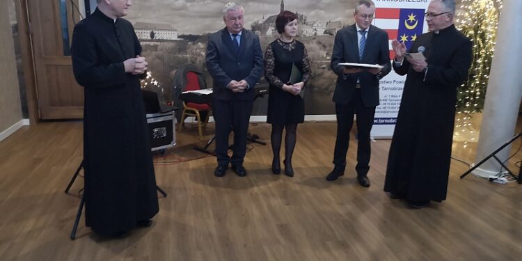 Gorzyce: Opłatek w powiecie