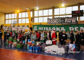 Dębica: Po to by mieli radość.