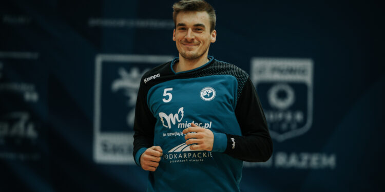 Mielec: Zmiany, odejścia…