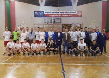 Sandomierz: Sport i pomoc czyli „Wiślacka Gwiazdka 2019”.