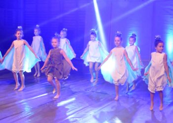 Sandomierz: „Niepokonani” koncert dla małych tarnobrzeżan Mai i Eryka – fotogaleria.