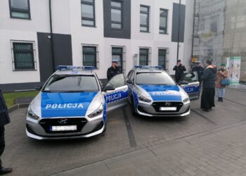 Sandomierz: Nowe samochody dla policji.