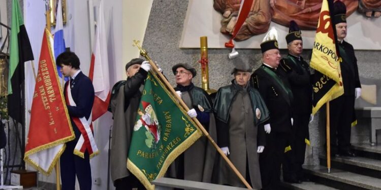 Tarnobrzeg: 30 lat parafii Świętej Barbary