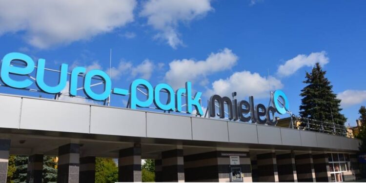 Mielec: Zwolnienia pracownicze.