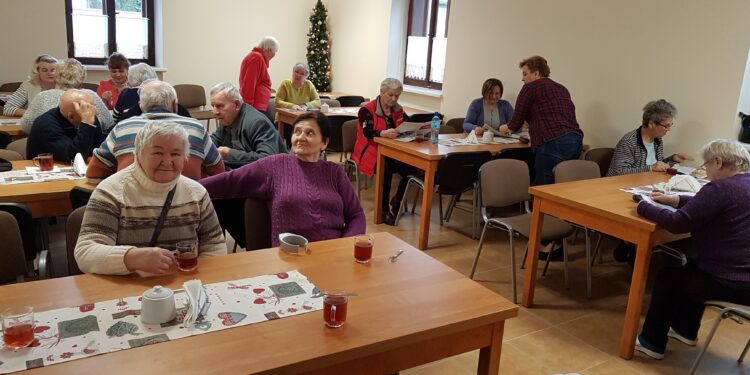 Tarnobrzeg. Budynek przy ulicy Sandomierskiej już tętni życiem.