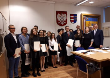 Sandomierz: Stypendia dla najlepszych uczniów szkół średnich.