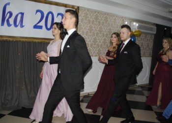 Sandomierz: Studniówka w „Rolniku”.