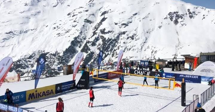 Tarnobrzeg, region: W siatkówkę na śniegu