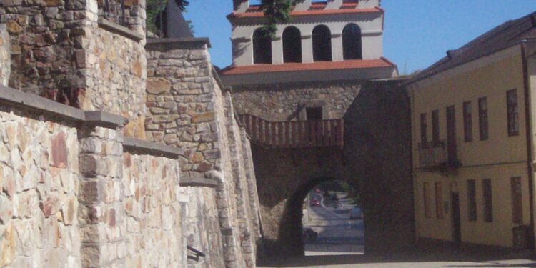 Opatów: Kto się zajmie Bramą Warszawską?