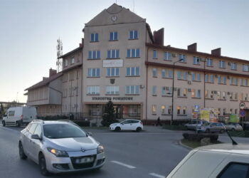 Kolbuszowa: Kolejki w wydziale komunikacji