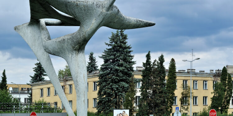 Mielec: Rzeźba Lot nie zostanie usunięta