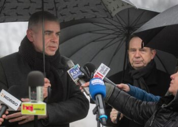 Mielec:  Brzegi Wisłoki połączone