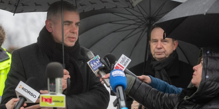 Mielec:  Brzegi Wisłoki połączone